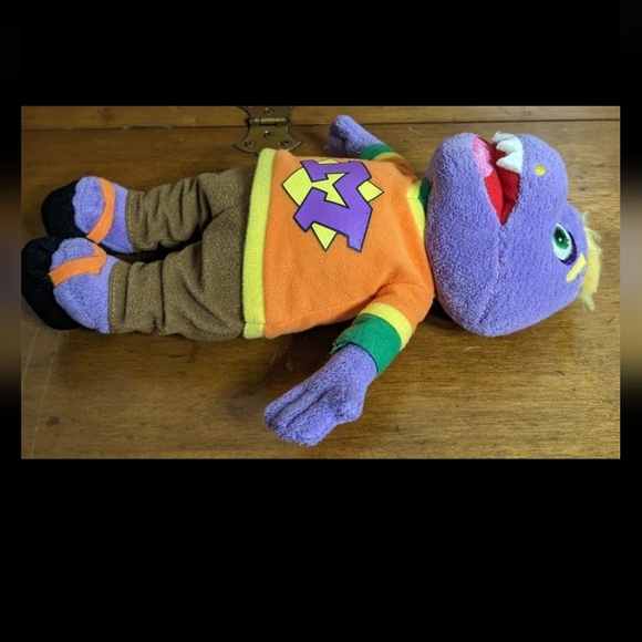 Chuck E Cheese Mr. Munch 11” and Jasper E Jowls 10" Plush - Picture 5 of 7